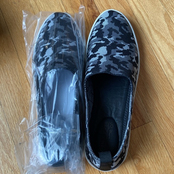 Adam Tucker by me too slip on Reese 12 black/grey camp sz 8.5 NEW - Picture 3 of 8